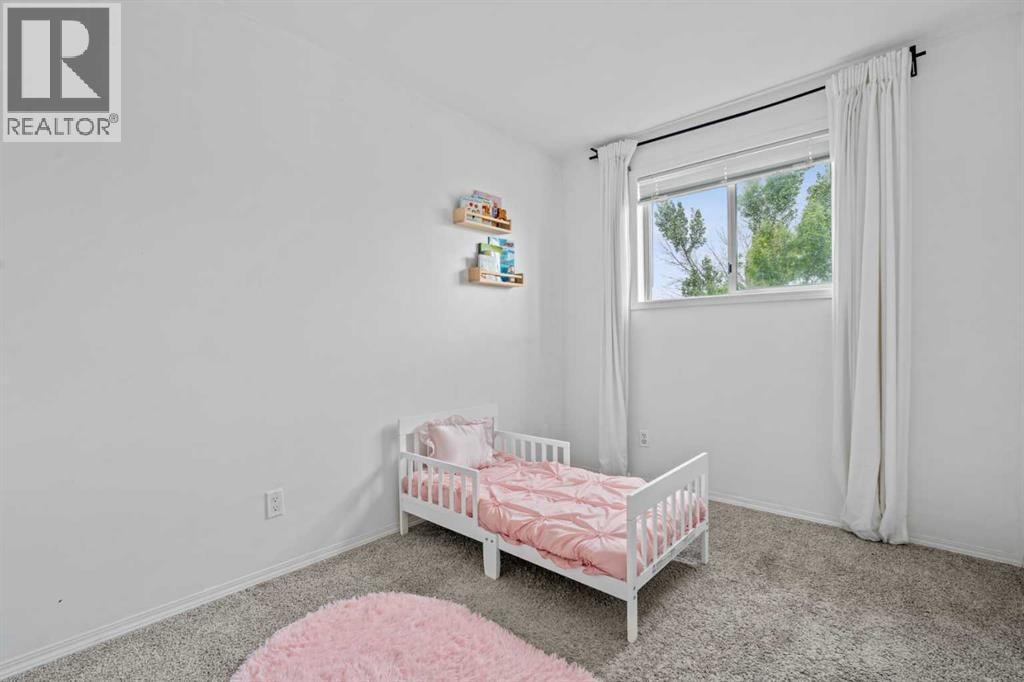 146 Erin Road SE — photo 17