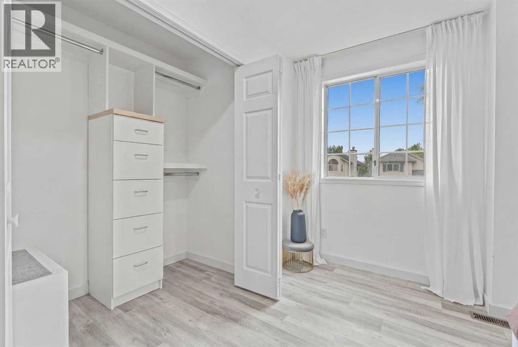146 Erin Road SE — photo 14