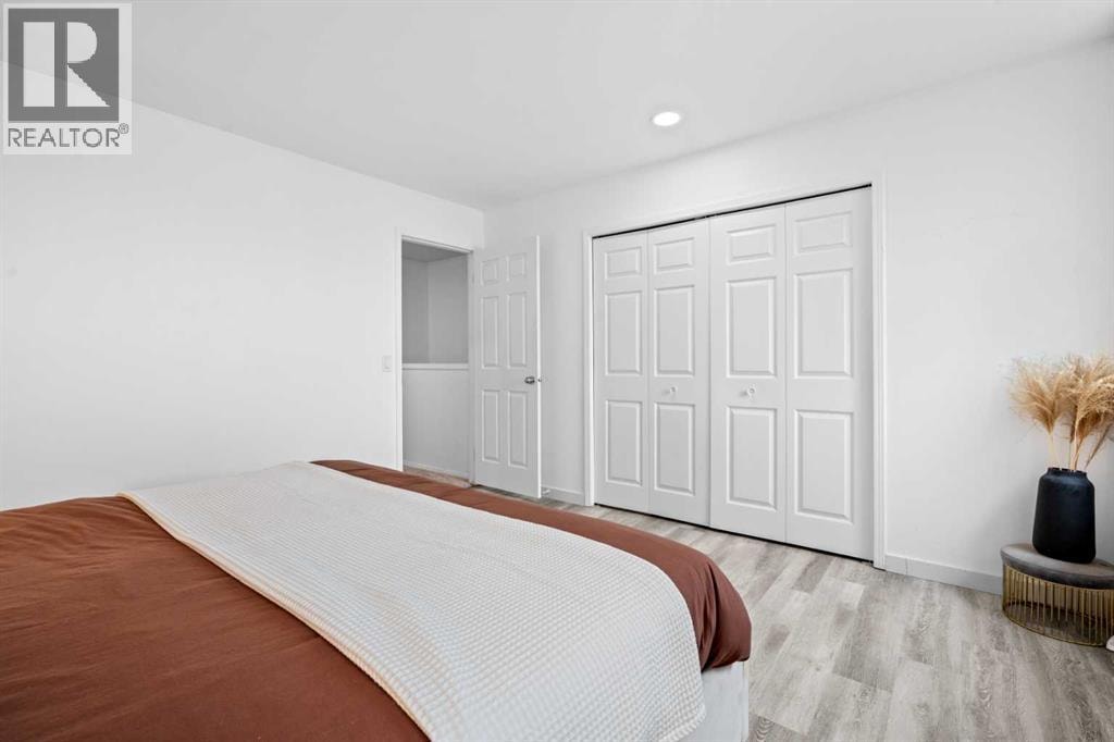 146 Erin Road SE — photo 13