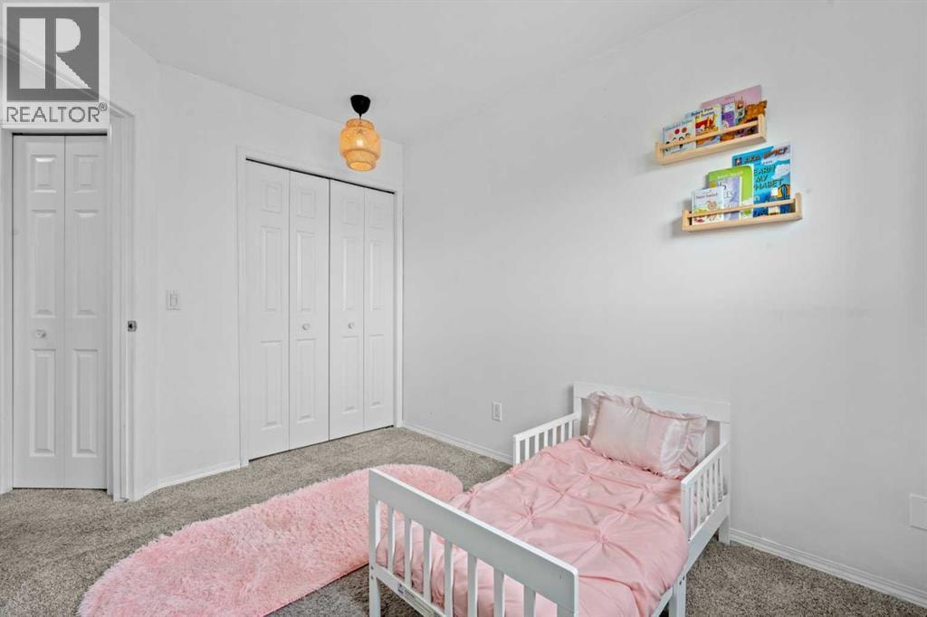 146 Erin Road SE — photo 18