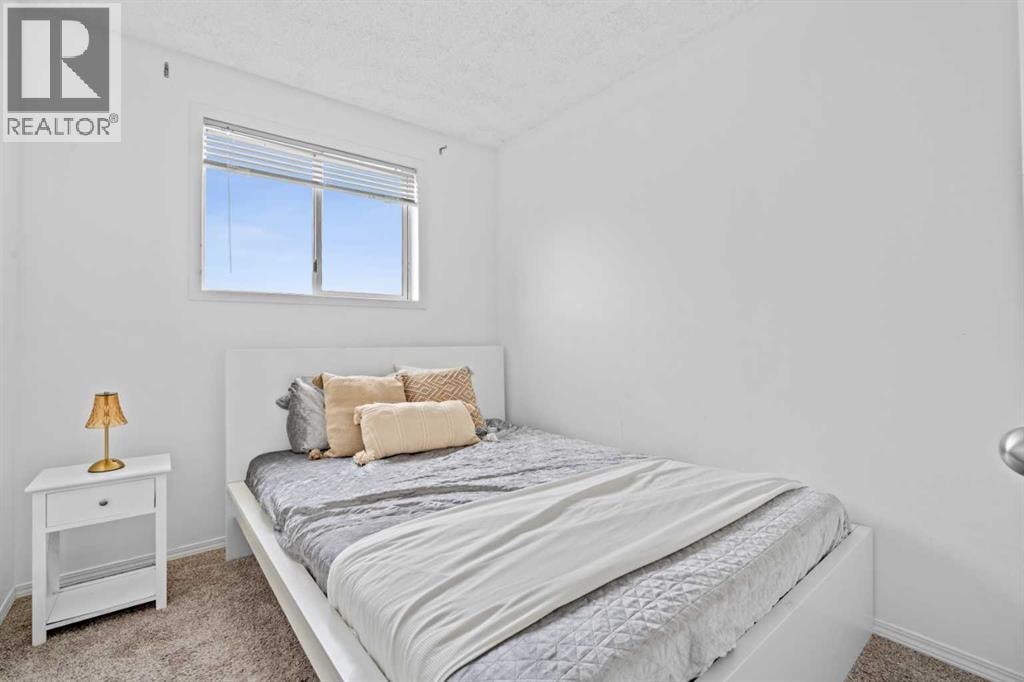 146 Erin Road SE — photo 16