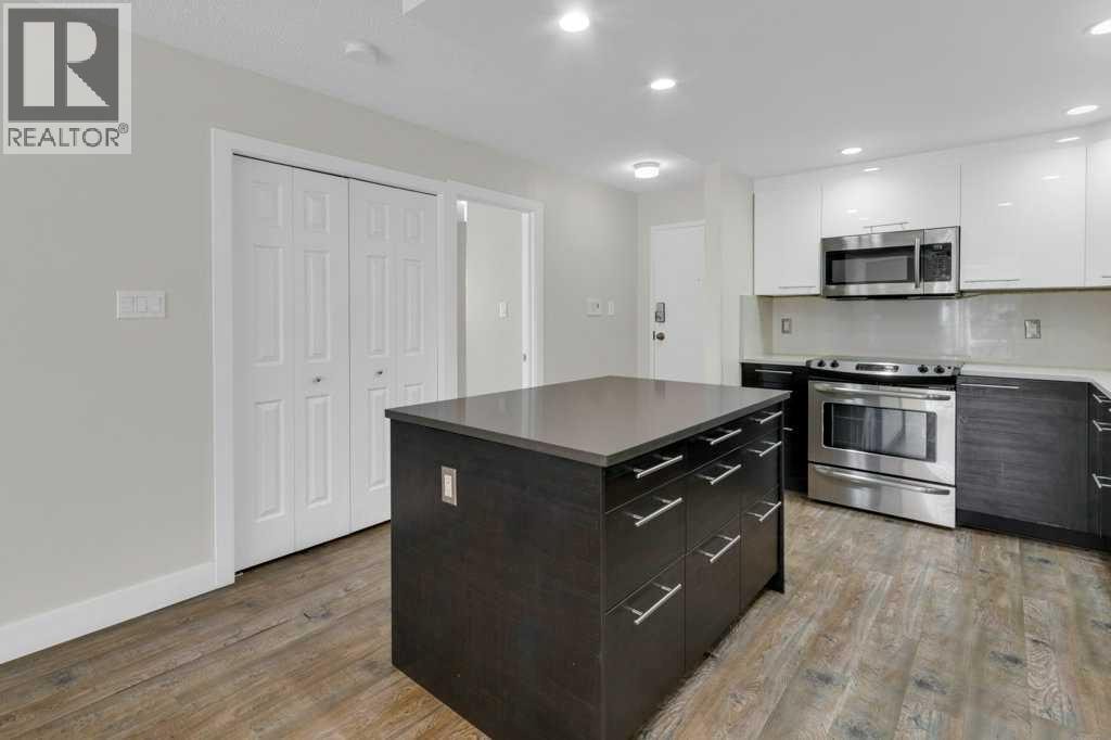 6, 3402 Parkdale Boulevard NW — photo 10