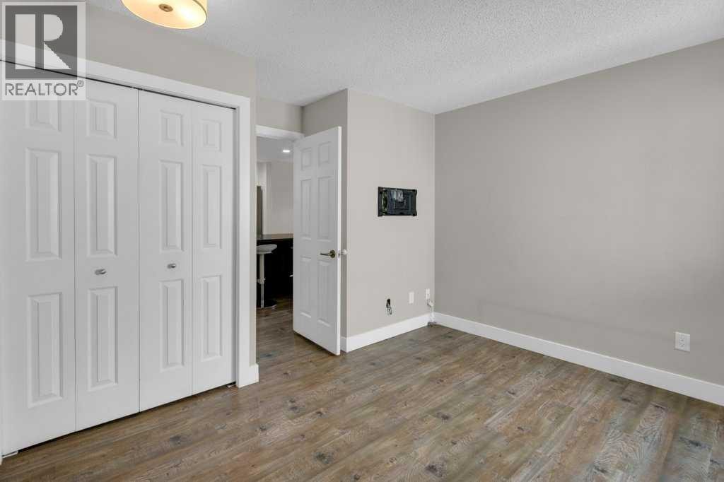 6, 3402 Parkdale Boulevard NW — photo 29