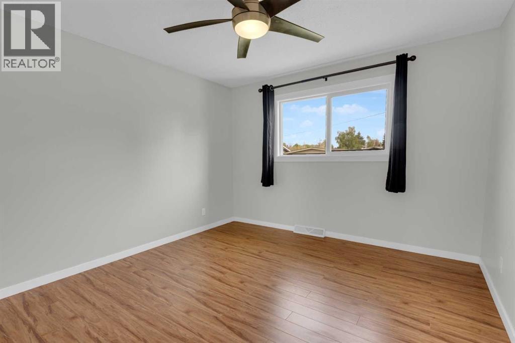 331 96 Avenue SE — photo 16