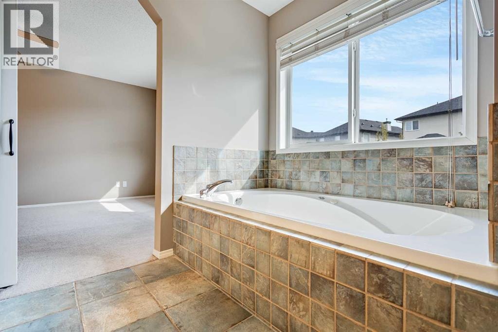 34 Kincora Drive NW — photo 26