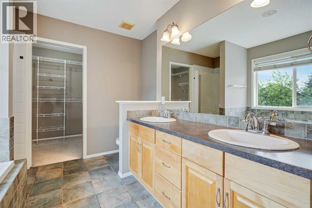 34 Kincora Drive NW — photo 25