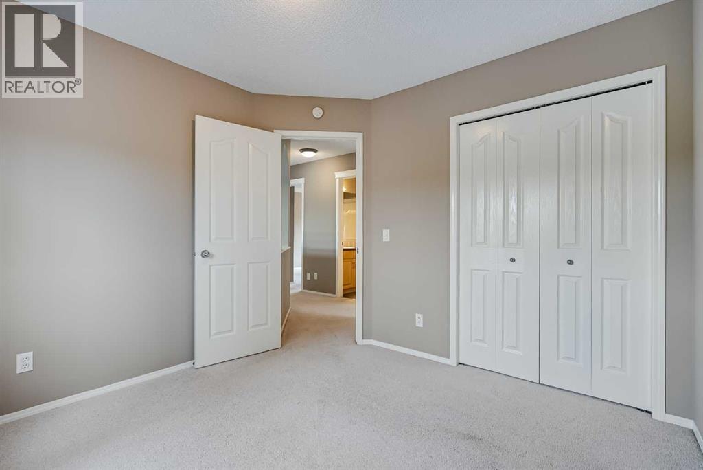 34 Kincora Drive NW — photo 32
