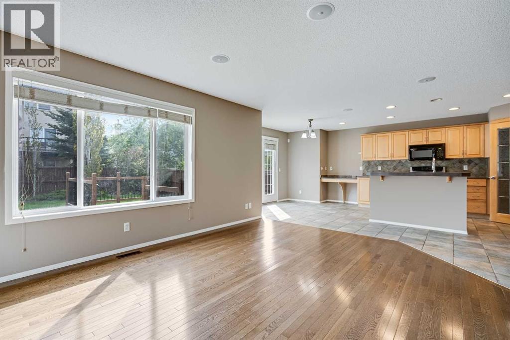 34 Kincora Drive NW — photo 9
