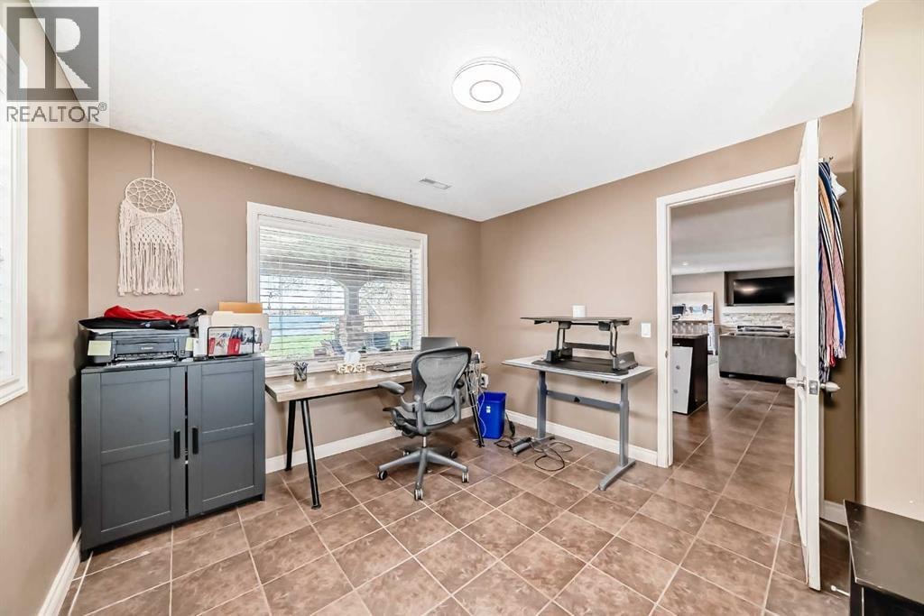 291 EAST CHESTERMERE Drive — photo 42