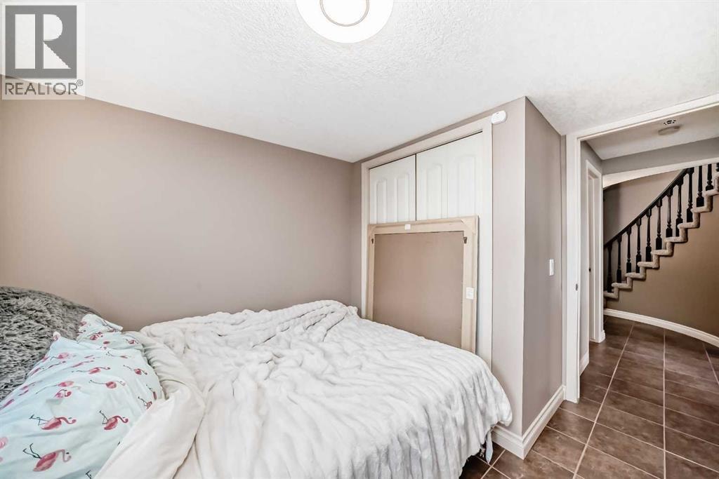 291 EAST CHESTERMERE Drive — photo 44