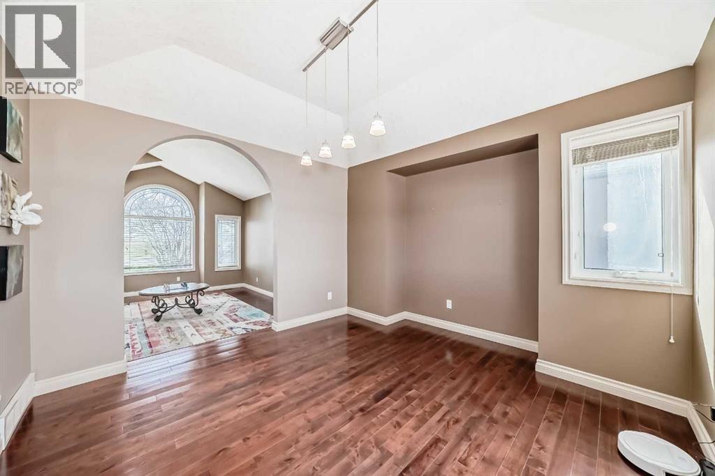 291 EAST CHESTERMERE Drive — photo 6