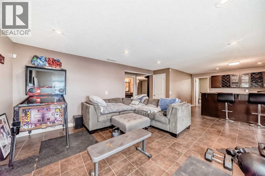 291 EAST CHESTERMERE Drive — photo 39