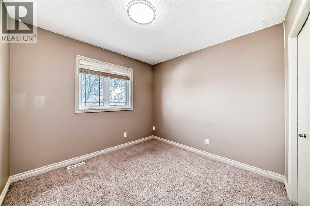 291 EAST CHESTERMERE Drive — photo 35