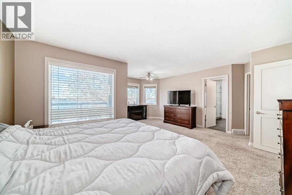 291 EAST CHESTERMERE Drive — photo 29