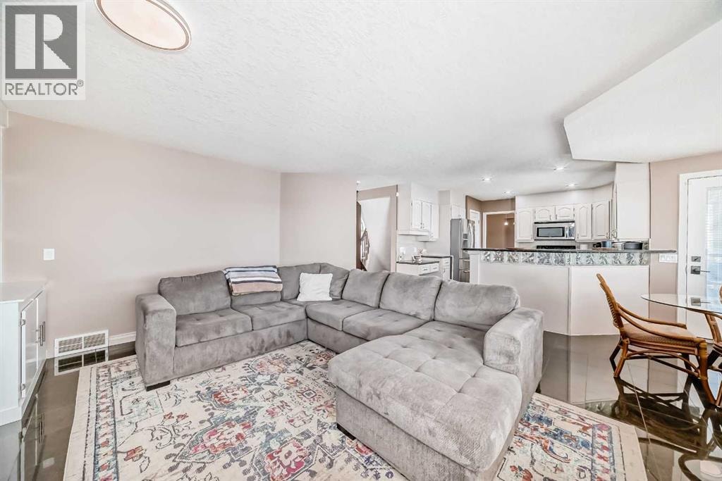 291 EAST CHESTERMERE Drive — photo 10