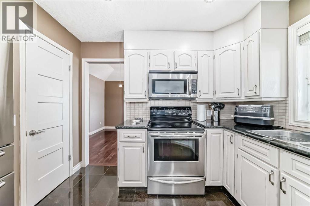 291 EAST CHESTERMERE Drive — photo 12