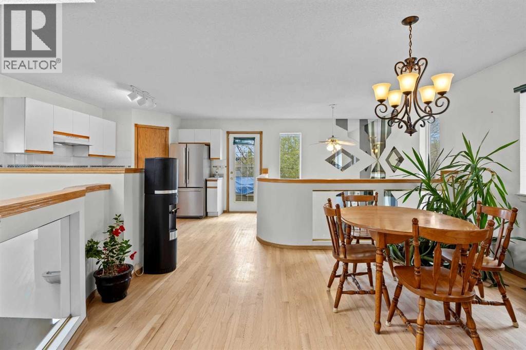 242 Hidden Spring Mews NW — photo 10