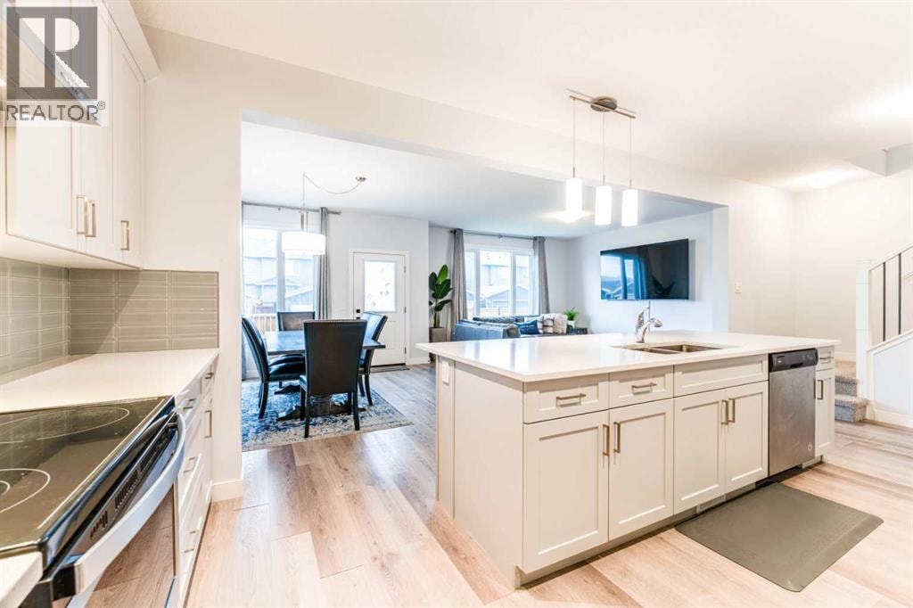 54 Evansfield Green NW — photo 9