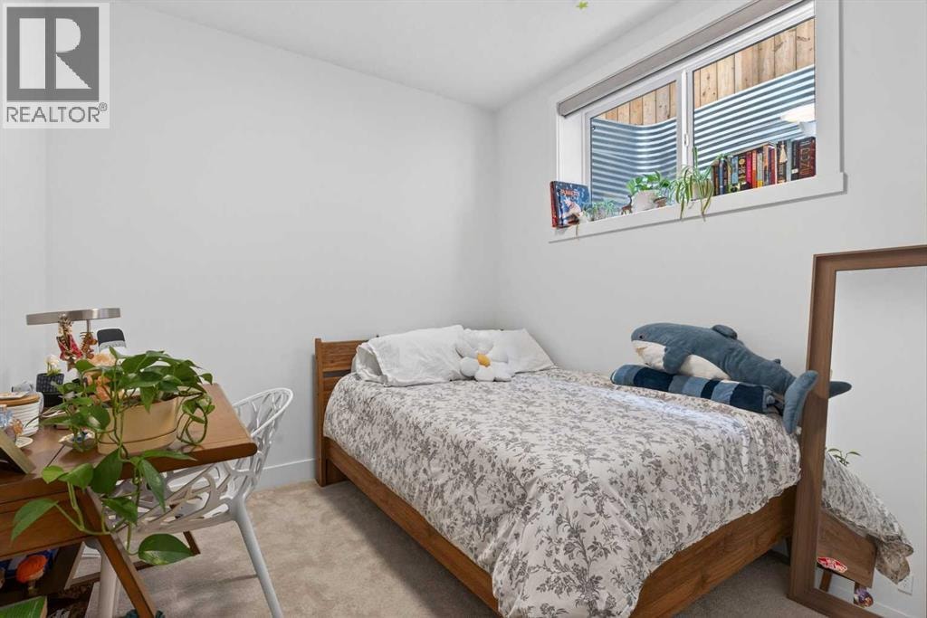 1135A Regent Crescent NE — photo 37