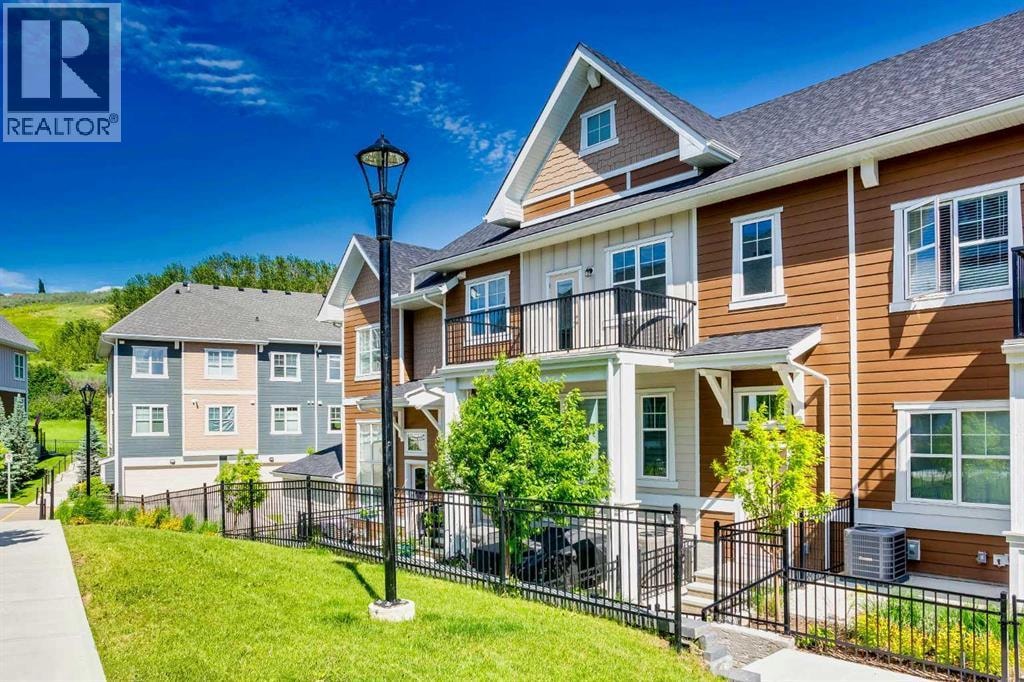 607 Cranbrook Walk SE