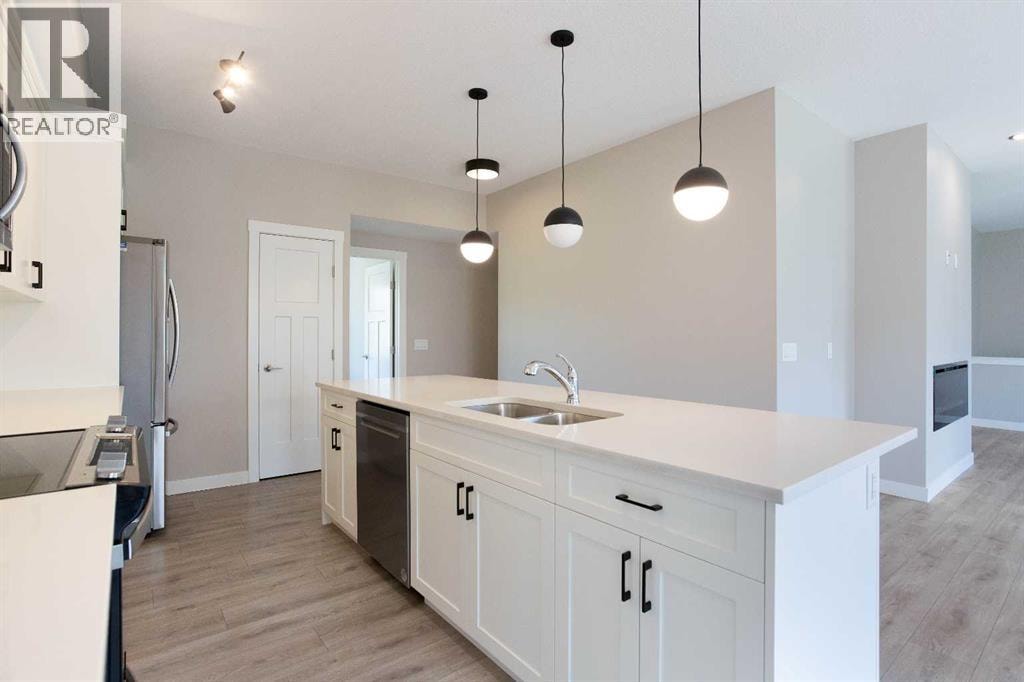 607 Cranbrook Walk SE — photo 9