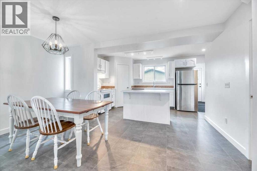 223 Coventry Road NE — photo 10