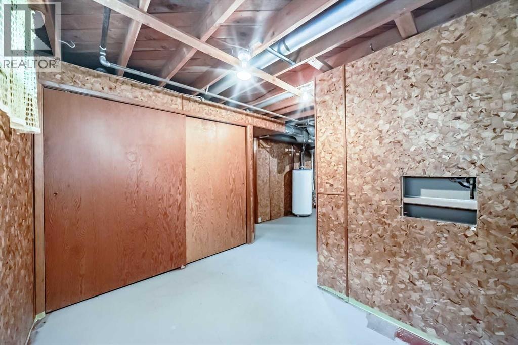 3132 48 Street SW — photo 33
