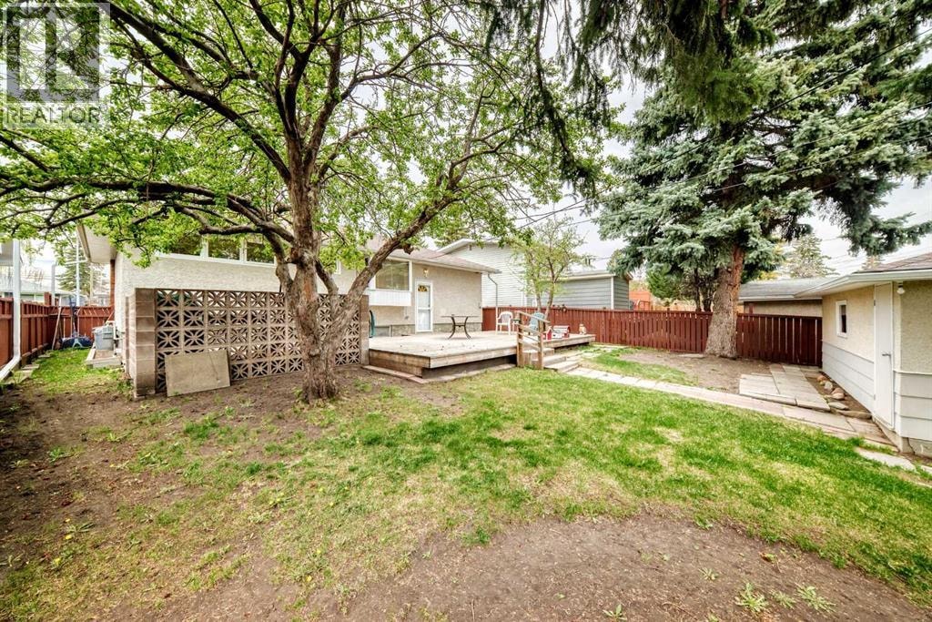 3132 48 Street SW — photo 44