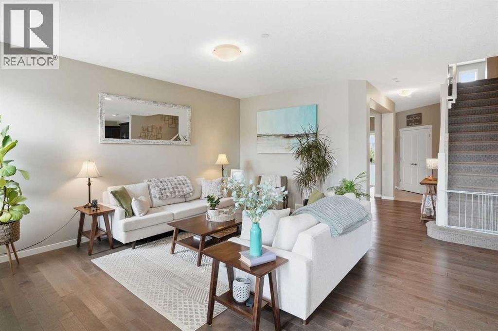 186 Howse Rise NE — photo 8