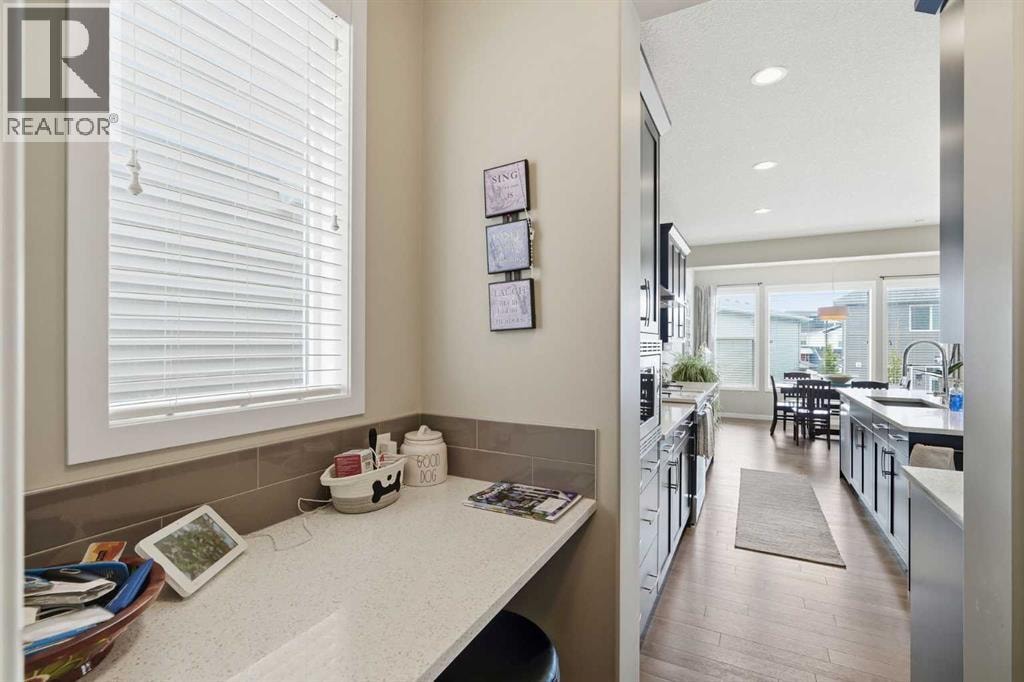 186 Howse Rise NE — photo 15