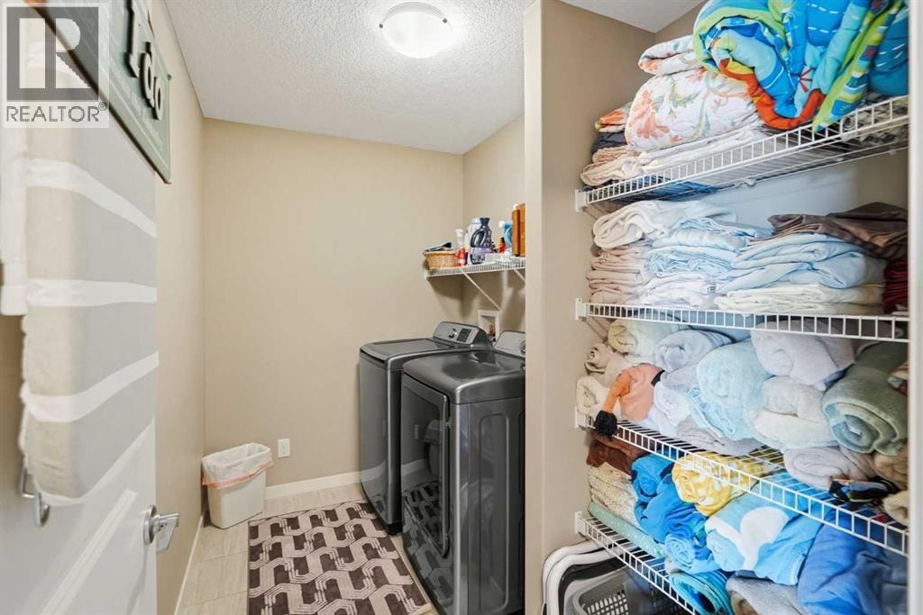 186 Howse Rise NE — photo 24