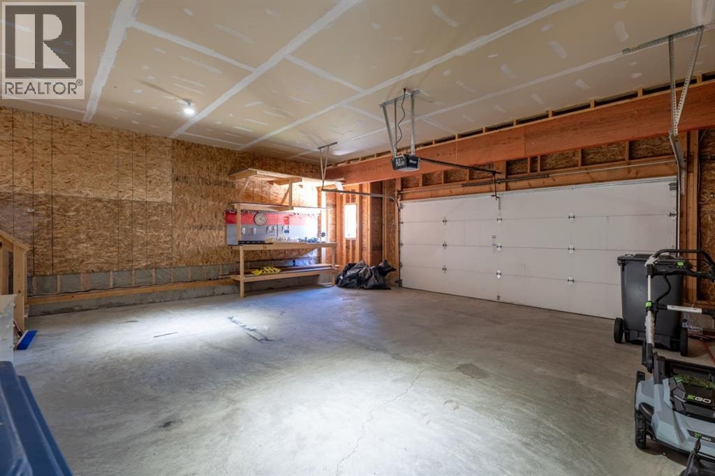 135 Drake Landing View — photo 40