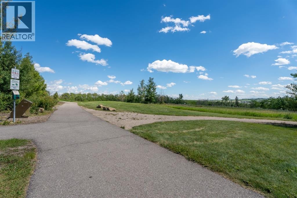 135 Drake Landing View — photo 47