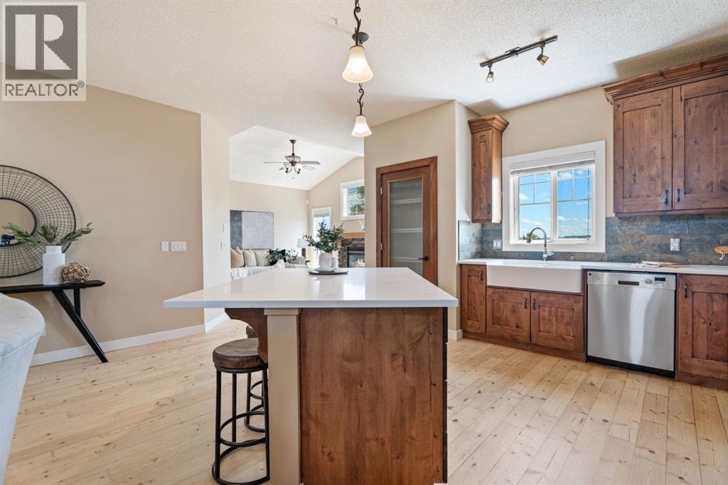 135 Drake Landing View — photo 9