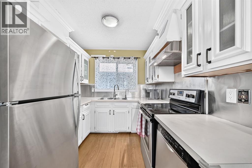 55 Doverglen Crescent SE — photo 6