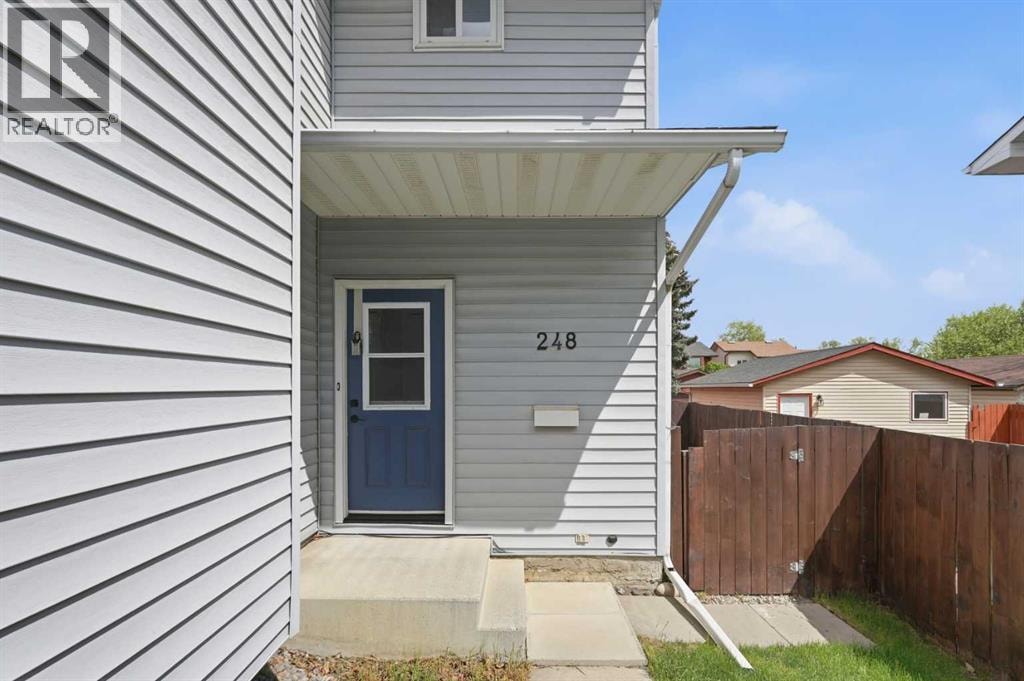 248 Summerwood Place SE — photo 4