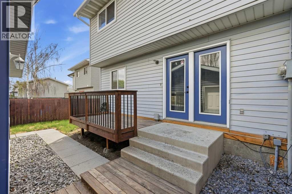 248 Summerwood Place SE — photo 9