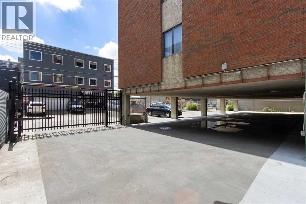 201, 523 15 Avenue SW — photo 23