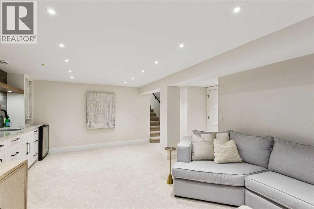 16 Calandar Road NW — photo 32