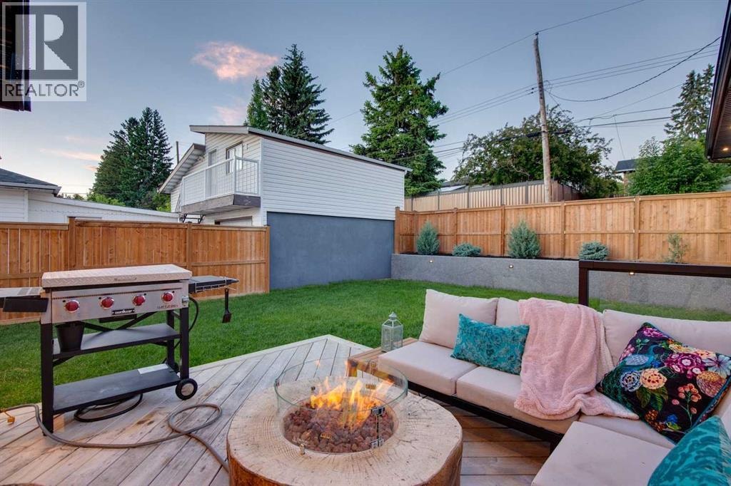 16 Calandar Road NW — photo 26