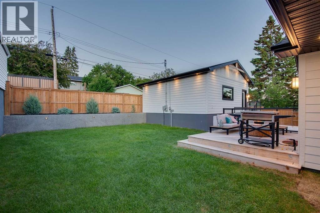16 Calandar Road NW — photo 30