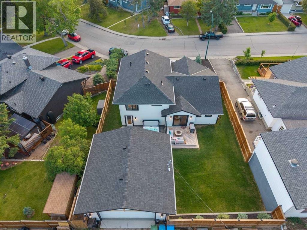 16 Calandar Road NW — photo 36