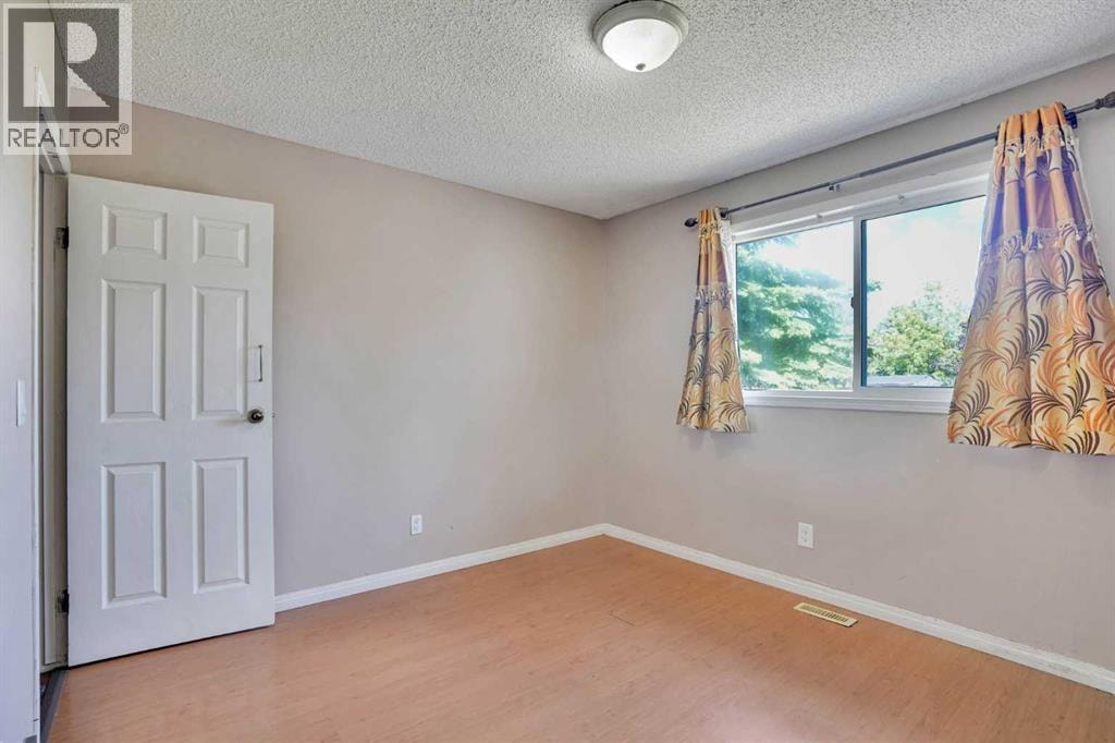 56 Fallingworth Bay NE — photo 17