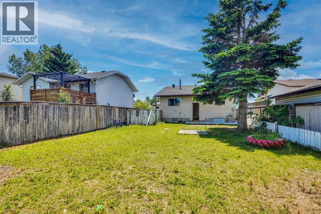 56 Fallingworth Bay NE — photo 37