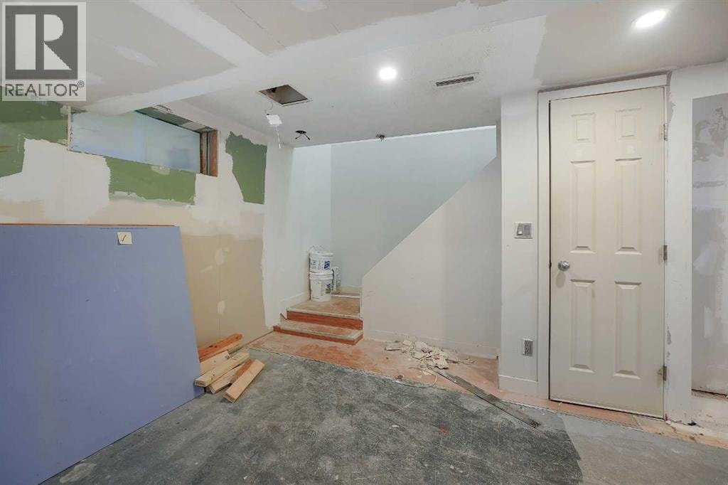 19 Haddock Road SW — photo 28