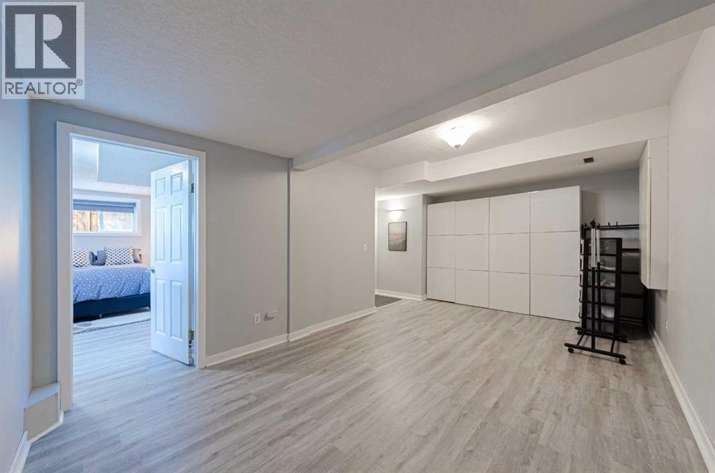 187 Covington Close NE — photo 36
