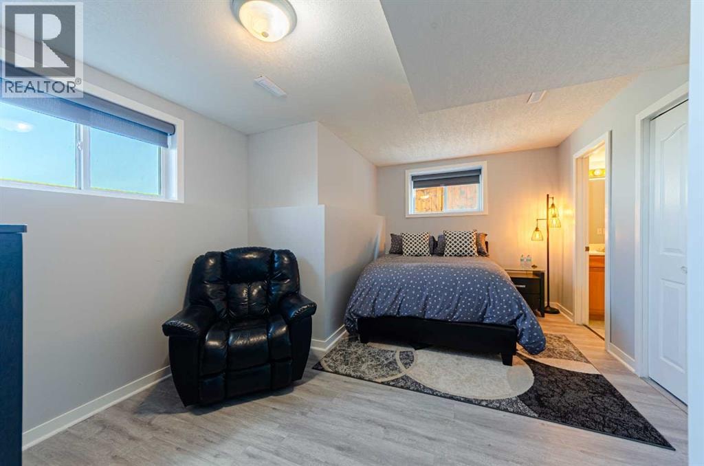 187 Covington Close NE — photo 33