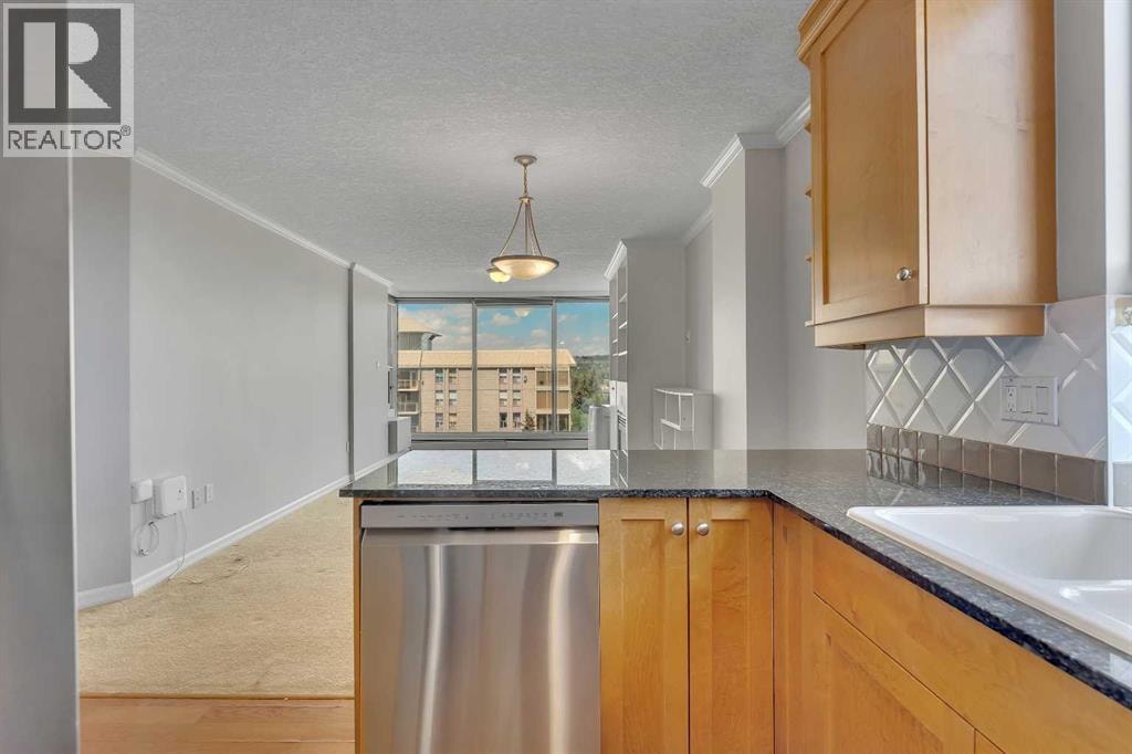902, 4555 Varsity Lane NW — photo 14