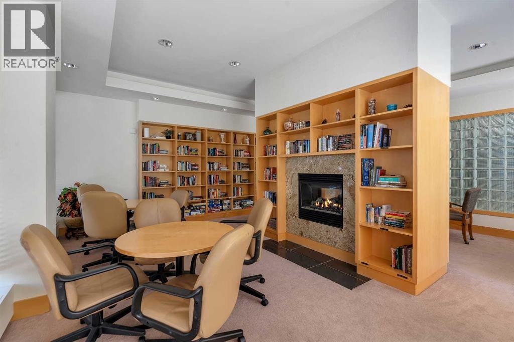 902, 4555 Varsity Lane NW — photo 34