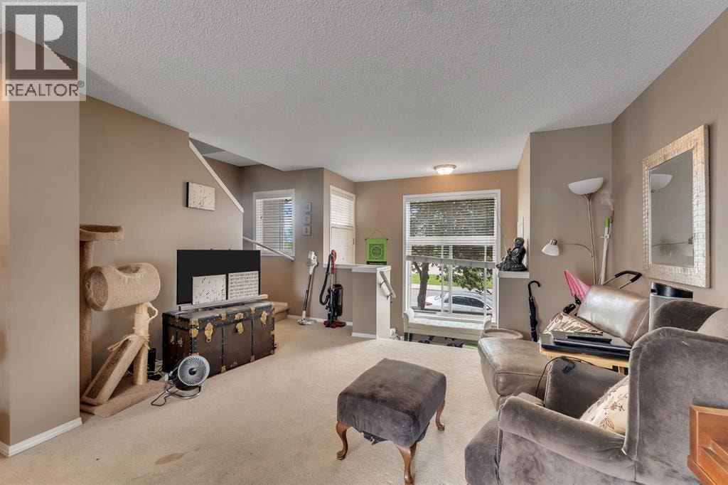 223 McKenzie Towne Gate SE — photo 11